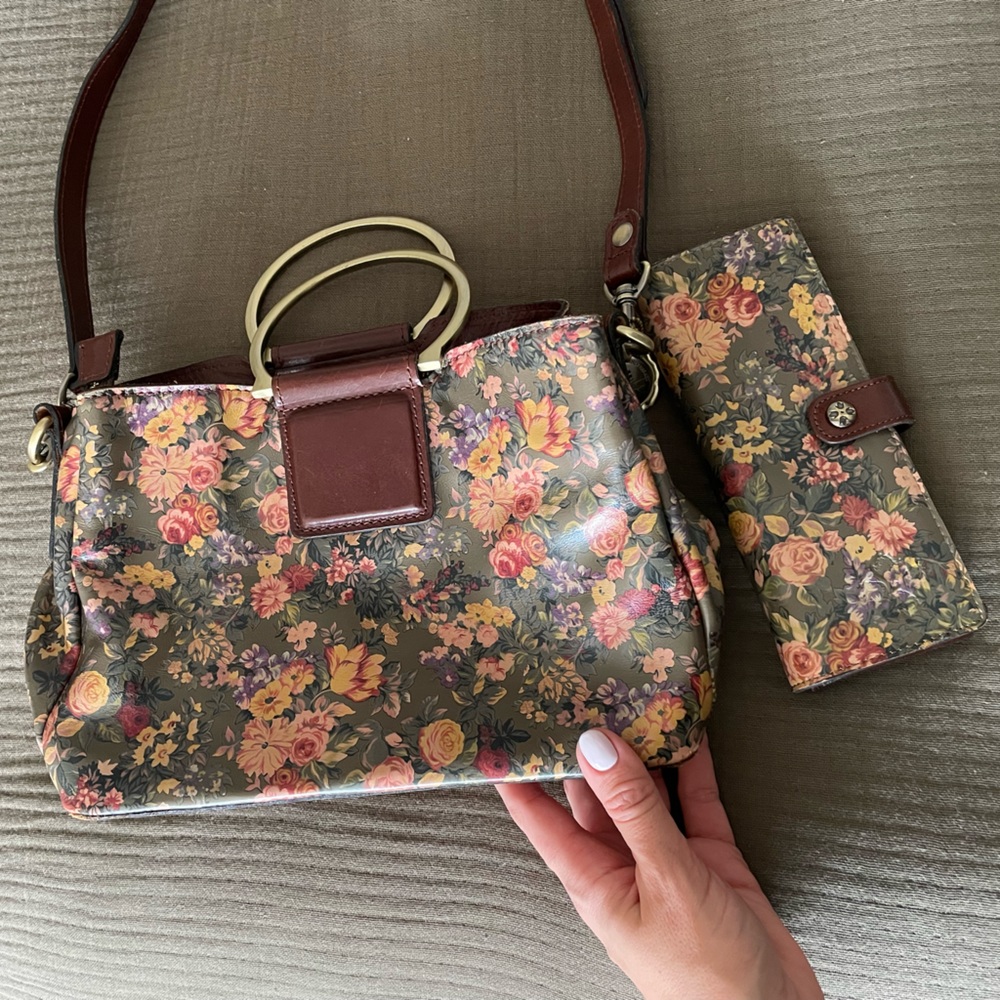 Patricia Nash Floral handbag & wallet